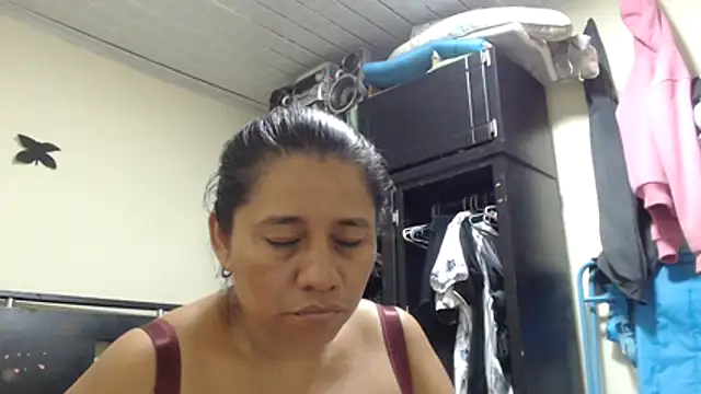 adrixxx38 webcam