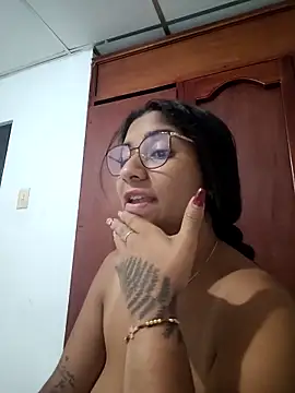 Sofythom1 webcam