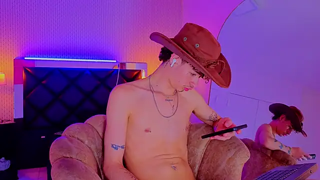 nova_salvatore webcam