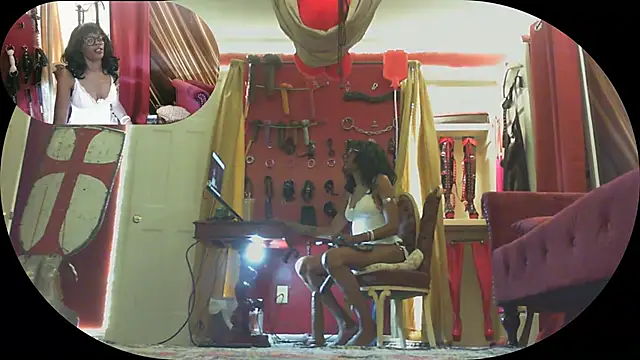 TheMississippiMadame webcam