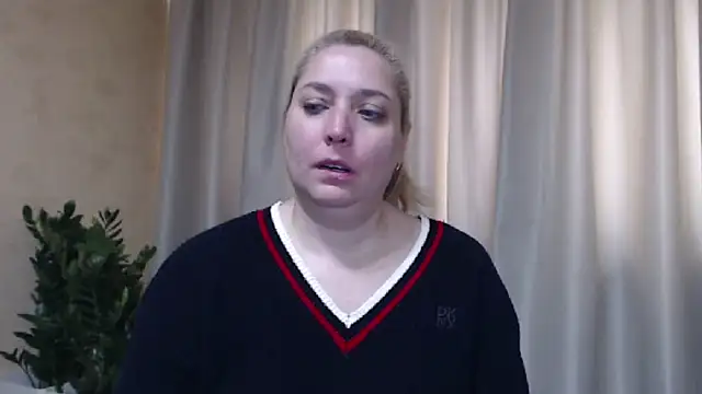 sweetpussy13 webcam