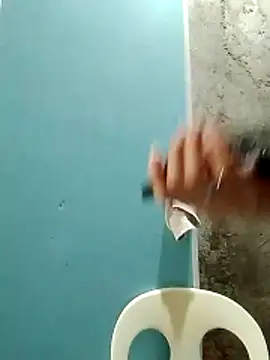 YourHotMenxie18 webcam
