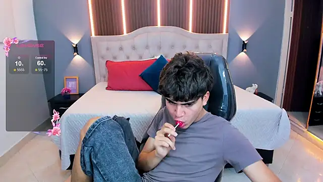 Tommy18__ webcam