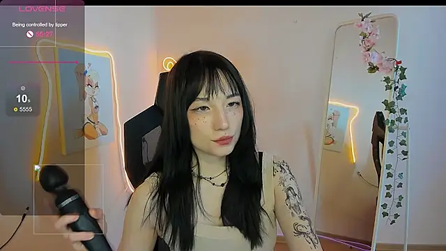 AliceeinWonderlanddd webcam