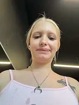 Mila_NoRules webcam