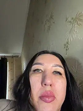 Naughtbaby_2025 webcam