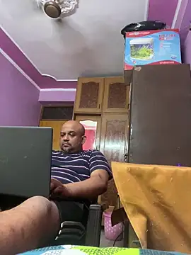 Dick_6inches_Delhi webcam