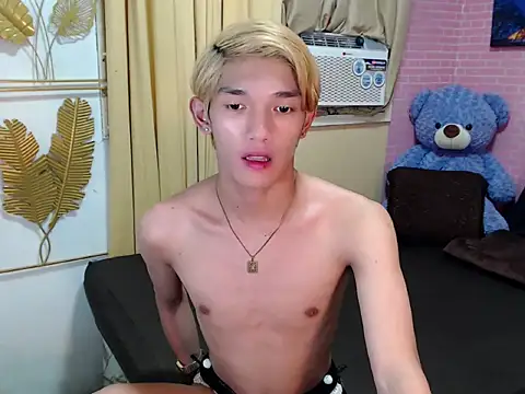 urasian_john18 webcam