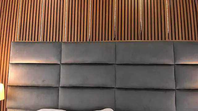 MiaVolkova webcam