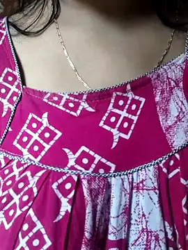 sona_sweet webcam