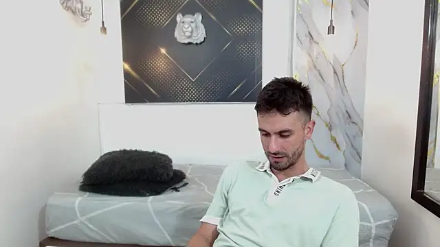 KingOfTemptation webcam