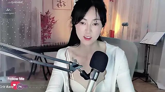 noomi-1111 webcam