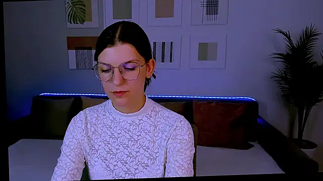 AnnaThorne webcam