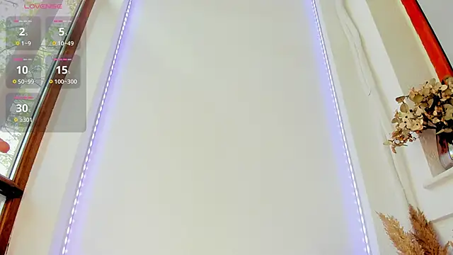 Naila18 webcam