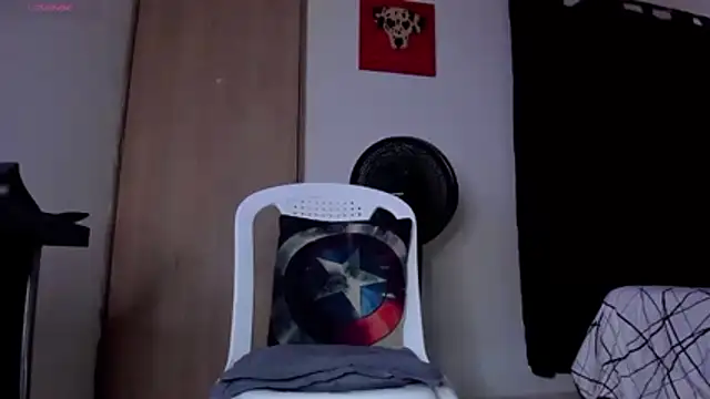 Cloudy_pigDude webcam