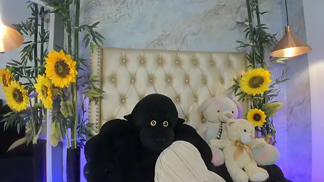 LittleeJaz webcam