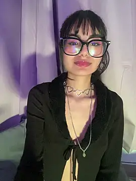 _Lucycherry webcam