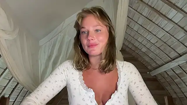 _Stefanie_Collins_ webcam
