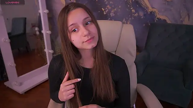 TinyNatalie webcam