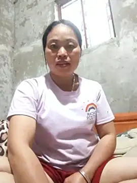 Maikha08 webcam