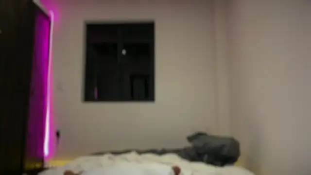 mcklister_kinky_feets webcam