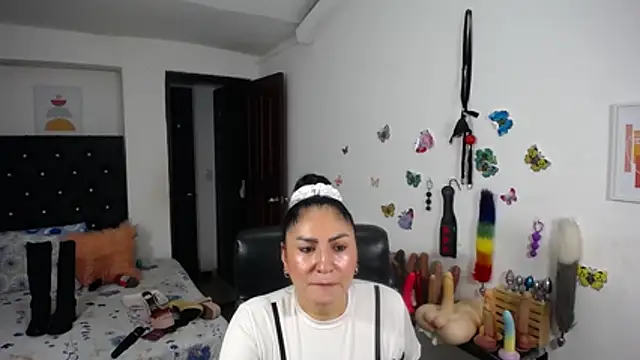 mature_bigboobs10 webcam