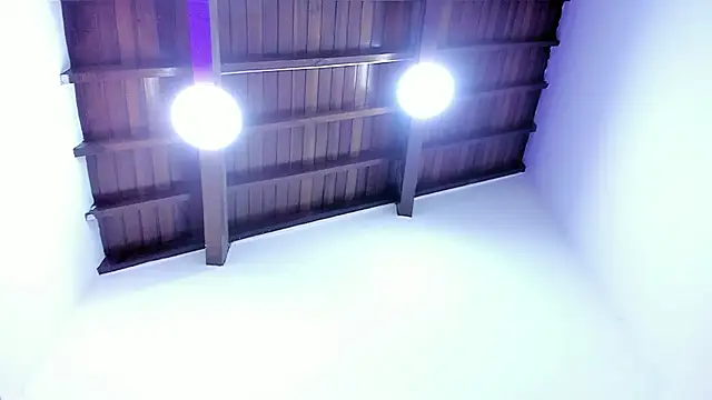 LezyTompson webcam