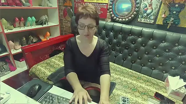 Lily4yourfun webcam