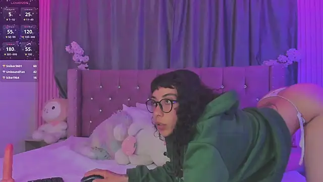 Sweet-Sadie webcam