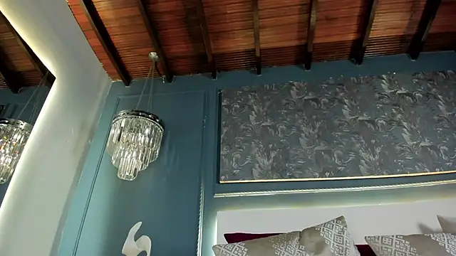 MiaKay1 webcam