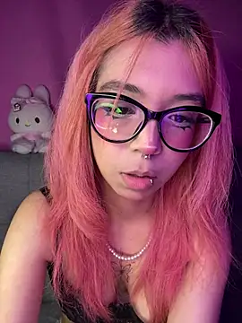 Valen-Foxx1 webcam