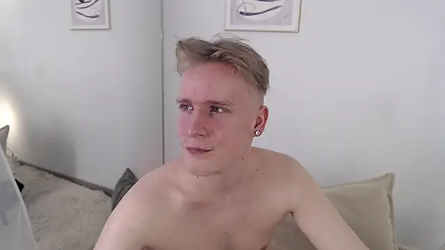 AlexxSweet webcam