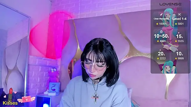 NaniiSisy webcam
