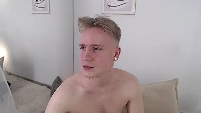 AlexxSweet webcam