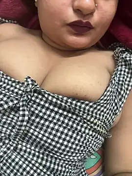 Curvy_Anaya webcam
