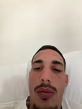 piccolo2002 Live Webcam on Stripchat