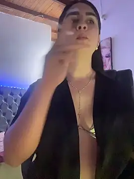lola_diez webcam