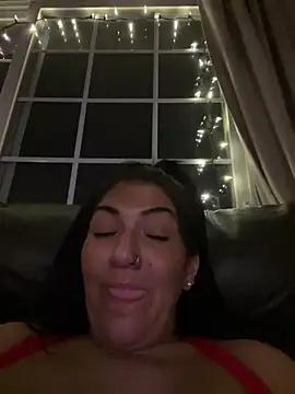 LittleMissEeve webcam