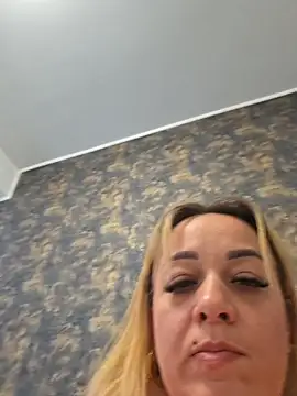 RuxyHuge42ETT webcam