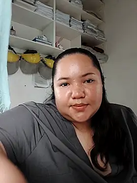 LianaCruzado webcam