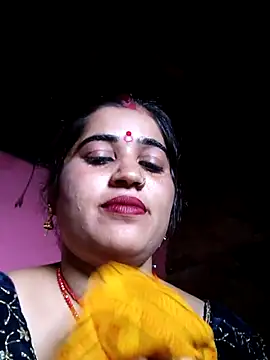 Hot_kamla