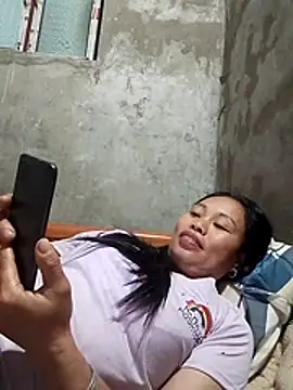 Maikha08 webcam
