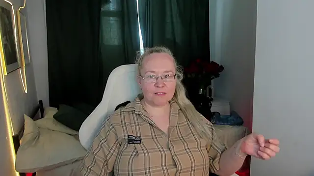 ViolaSmithh webcam