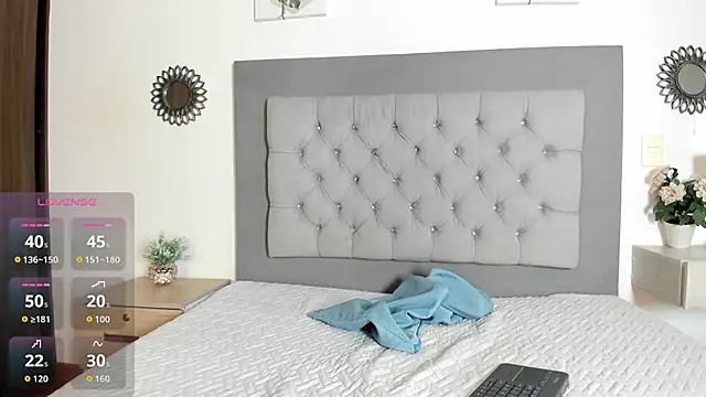 Arya_Grey webcam