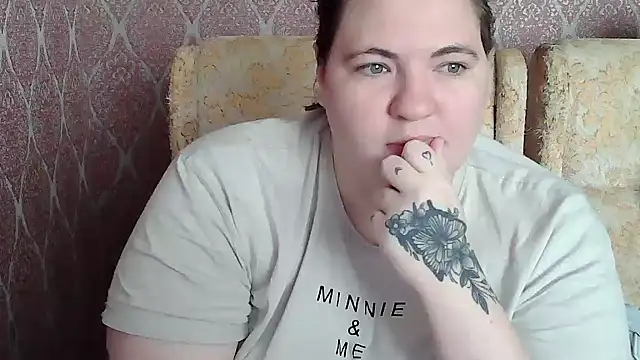 ElviraOreilllyX webcam
