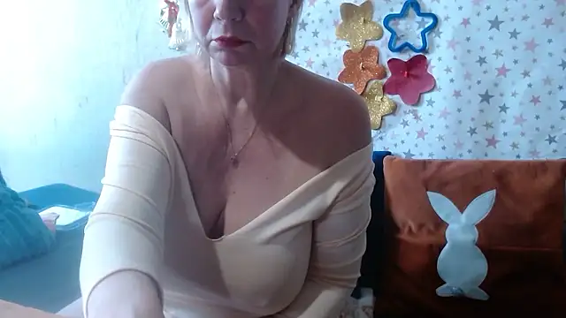 QueenLana webcam