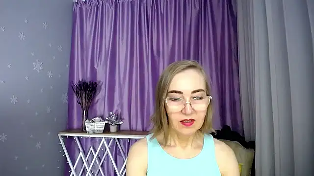queen_a_n_i webcam