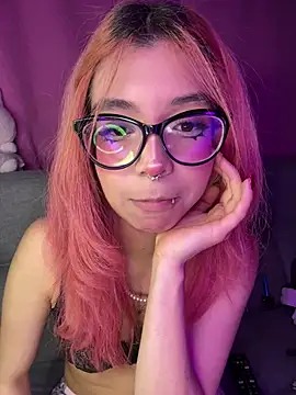 Valen-Foxx1 webcam