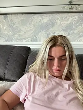 Irish_BarbieMilfx webcam