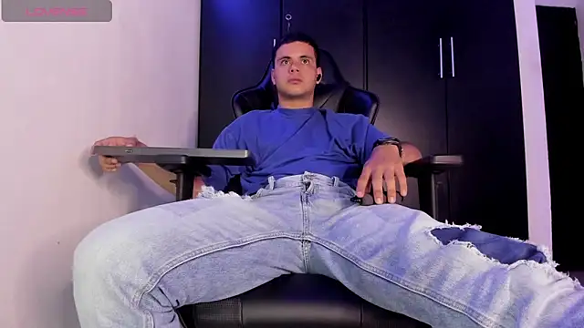 Liam_Mateo webcam